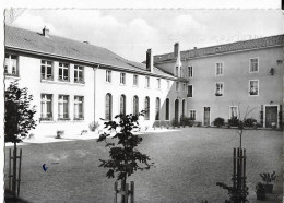 VIC-sur-SEILLE (57) Institution Du St-Coeur De Marie, Façade Extérieure Chapelle Ed. Falentin, Cpsm GF - Vic Sur Seille