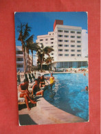 Pool At The Lombardy Hotel.  Miami Beach   Florida   Ref 6262 - Miami Beach