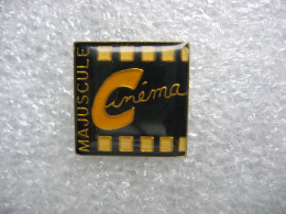 Pin's C Majuscule Comme Cinéma - Cinéma