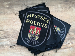 POLICE Municipal Tchéque Patch, Like New Armee Original PRAGUE - Ecussons Tissu
