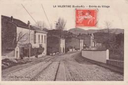 13 / MARSEILLE / LA VALENTINE / ENTREE DU VILLAGE / RARE ET TRES BELLE CARTE PAPIER GLACE - Les Caillols, La Valentine