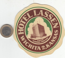 ETIQUETA - STICKER - LUGGAGE LABEL  HOTEL LASSEN - WICHITA - KANSAS  ETATS UNIS - UNITED STATES - - Etiquetas De Hotel