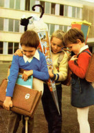 G8175 - Glückwunschkarte Schulanfang - Kinder Zuckertüte - Verlag Reichenbach DDR - Premier Jour D'école