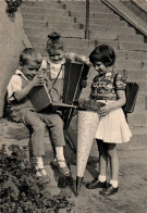 G8193 - Glückwunschkarte Schulanfang - Junge Mädchen Zuckertüte - Verlag Reichenbach DDR - Eerste Schooldag