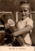 G8201 - Glückwunschkarte Schulanfang - Mädchen Zuckertüte - Verlag FOKU DDR - Eerste Schooldag