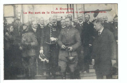 A Bruxelles , Le Roi Sort De La Chambre Après La Séance Solenelle     PhoB - Brussel (Stad)