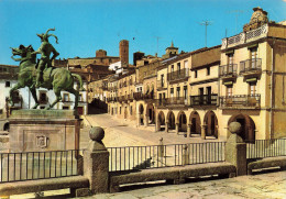 ESPAGNE - Trujillo - Place Mayor Et Statue De Francisco - Carte Postale Récente - Cáceres