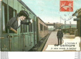 (XX) Carte Montage Gare Train Locomotive Voyageuse Voyageur. J'arrive Ou Pars LAMURE 69 En 1909 - Lamure Sur Azergues