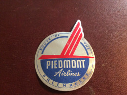 PIEDMONT AIRLINES ROUTE OF THE / PACEMAKERS  ( Avions Aéroports ) - Etiquetas De Equipaje