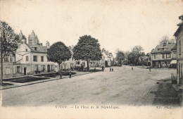 Noyon * La Place De La République - Noyon