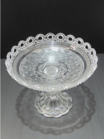 -JOLI ANCIEN COMPOTIER  PLAT Sur PIED VERRE Moulé Bord DENTELLE Déco Table    E - Glass & Crystal