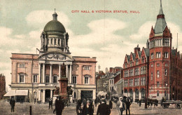 20315 HULL  CITY HALL &  VICTORIA  STATUE   (  2 Scans) - Hull