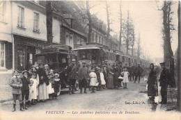 FRANCE - Frevent - Les Autobus Parisiens Rue De Doullens - Carte Postale Ancienne - Sonstige & Ohne Zuordnung
