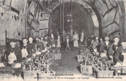 FRANCE - Epernay - Travail Du Vin De Champagne - Le Tapotage - Carte Postale Ancienne - Epernay