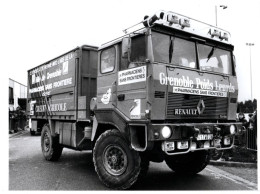 Photo - Paris Dakar - Camion Renault - Pharmaciens Sans Frontières - Grenoble - - Trucks