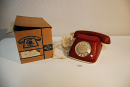 C132 Vintage Retro Phone FEUER NOTRUF Germany LUXE EN CUIR Leather ROUGE GRENAT - Telephony