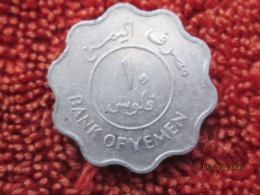 Yemen: 10 Fils 1981 (People's Democratic Republic Of Yemen) - Jemen