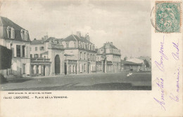 Libourne * La Place De La Verrerie * Hôtel - Libourne