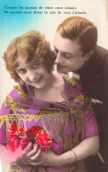 COUPLE - Ecoutez Les Accents De Votre Coeur Aimant - Un Homme Embrassant La Joue De Sa Femme - Carte Postale Ancienne - Couples