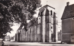 18. LERE . Place De L'Eglise - Lere