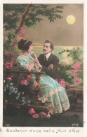 COUPLE - Souvenir D'une Belle Nuit D'été - Jardin Rempli De Fleurs - Carte Postale Ancienne - Couples