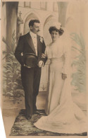 NOCES - Pendant - Phot De Mariage D'un Couple - Carte Postale Ancienne - Hochzeiten