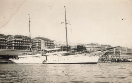 TRANSPORTS - Un Bateau De Pêche Au Port - Carte Postale Ancienne - Fishing Boats