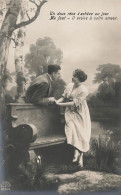 COUPLE - Un Doux Rêve S'achève Au Jour - Un Couple Dans La Forêt - Carte Postale Ancienne - Parejas