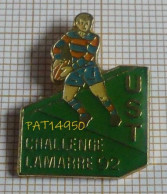 PAT14950 RUGBY UST TOURS CHALLENGE LAMARRE 92 Dpt 37 INDRE & LOIRE - Rugby