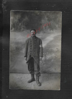 MILITARIA CARTE PHOTO MILITAIRE SOLDAT BRASSARD CROIX ROUGE PHOTO SPAHN GRAFENWÖHR ALLEMAGNE ECRITE DE BAR LE DUC 1915 : - Croix-Rouge