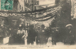 69 - RHÔNE - AMPLEPLUIS - Congrès Eucharistique Octobre 1909 - Le Pavoisement Rue Centrale - 10717 - Amplepuis