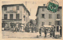 69 - RHÔNE - LE BOIS D'OINGT - La Place - Hôtel De France - Animation - 10735 - Le Bois D'Oingt