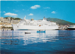 L'ESTEREL Dans Le Port D'Ajaccio - Ferries
