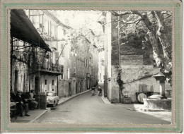 CPSM Dentelée (83) SIGNES- Aspect De La Place St-Jean Dans Les Années 50 / 60 - Renault Dauphine - Signes