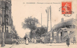 Colombes          92       Passage à Niveau Et La Passerelle   N° 13  (voir Scan) - Colombes