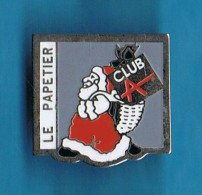 PIN'S //  ** LE PAPETIER / CLUB ** PÈRE NOËL ** . (Winner) - Weihnachten