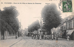 Colombes        92         Place Du Jet D'eau Et Station Du Tramway      (voir Scan) - Colombes