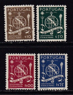 PORTUGAL - 1945 - YVERT 671/674 - Escuela Naval - MNH - Neufs