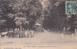 BAR SUR SEINE --1911 --Promenade De La Porte De Troyes (très Animée , Soldats ).........à Saisir - Bar-sur-Seine