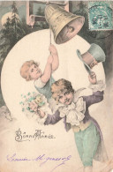 FÊTES ET VOEUX - Nouvel An - Des Enfants Sonnant La Cloche Et Apportant Un Bouquet - Colorisé - Carte Postale Ancienne - Nouvel An