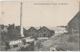 CHATEAUNEUF -- La Papeterie - ( Vue Avec La Machine De Remorque ) - Chateauneuf La Foret