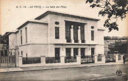 Le Pecq * Façade De La Salle Des Fêtes * Rue - Le Pecq