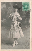 FANTAISIE - Femme - Jeune Femme Aux épaules Dénudée - Bouquet De Fleurs - Carte Postale Ancienne - Femmes