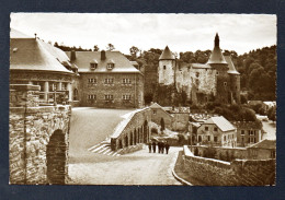 Luxembourg. Clervaux. Ruines Du Château Et Nouvelle école. 1950 - Clervaux