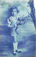 ENFANT - Bonne Fête - Petite Fille Avec Un Bouquet De Fleurs - Carte Postale Ancienne - Other & Unclassified