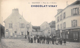 HAUTS DE SEINE  92  BAGNEUX - PLACE DU 13 OCTOBRE - POSTES ET TELEGRAPHES - PUBLICITE CHOCOLAT VINAY - Bagneux