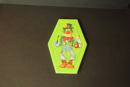 Carte Fromage Six (6) De Savoie Puzzle Farceur Le Clown Cadeau Publicitaire - Puzzles