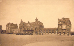 Illustrateur - Cambrai - La Gare - The Railway Station - Automobile - Carte Postale Ancienne - Cambrai