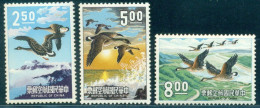 1969 Bean Geese In Flight, Mountains, Sea, Goose,China Taiwan, Mi.731,MNH - Ganzen