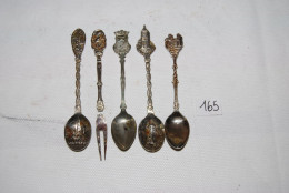 C165 5 Cuillères - Métal - Souvenir - Wenduine - Namur ... - Cucharas